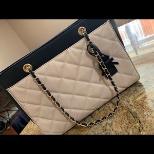 Kelly and Katie Handbag